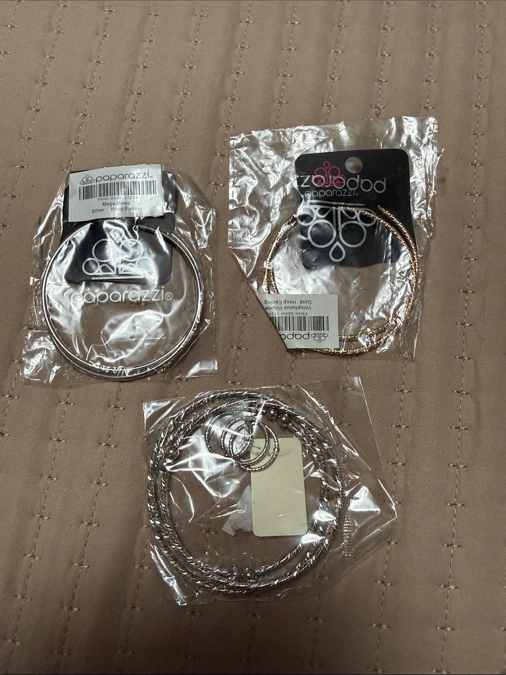 Brand new earrings bundle n Bracelets / Bangles with three rings